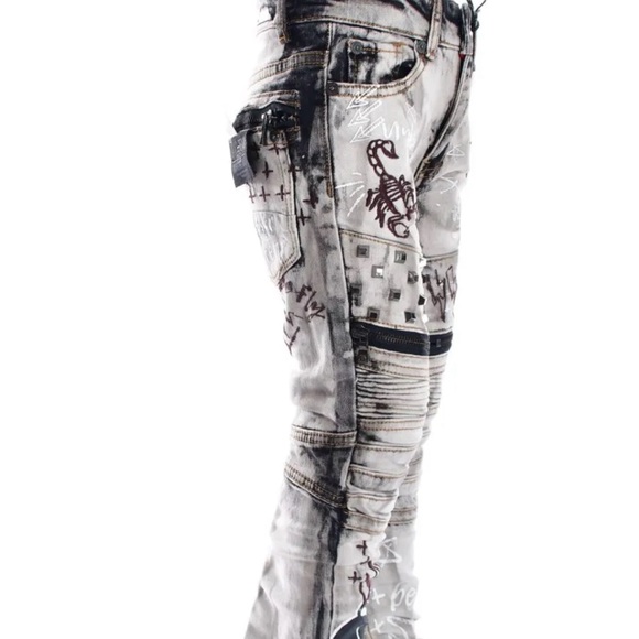 BOYS’ 8IGHTH DSTRKT GREY GRAFFITI BIKER JEANS - Picture 3 of 5